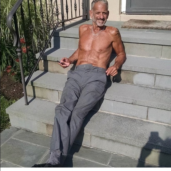 Meet your Posher, Nat - Picture 1 of 1